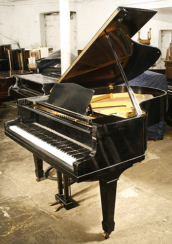 Yamaha G3 grand Piano for sale.